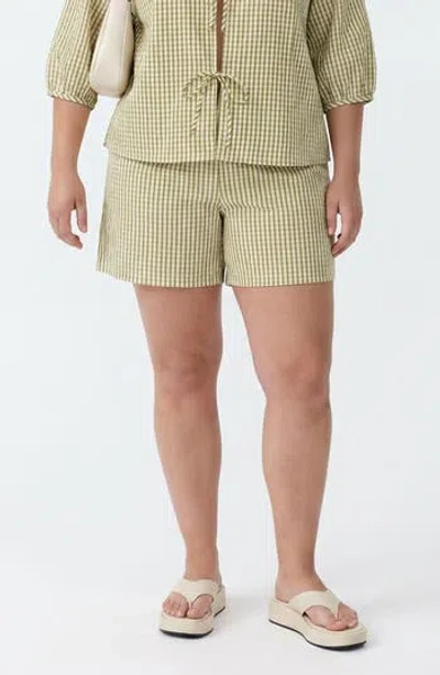 Vero Moda Gingham Shorts In Green