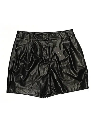 Vero Moda Shorts In Black