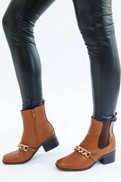 Verona Collection The Michelle Boot In Chestnut In Brown