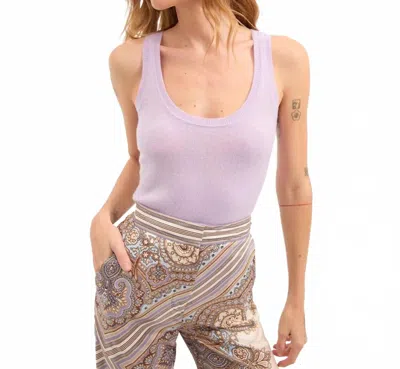 VERONICA BEARD BIRKE CASHMERE SCOOPNECK TANK IN SOFT LILAC