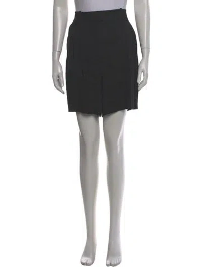 Pre-owned Veronica Beard Knee-length Shorts In Black