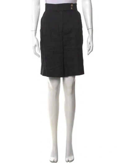 Pre-owned Veronica Beard Knee-length Shorts In Black