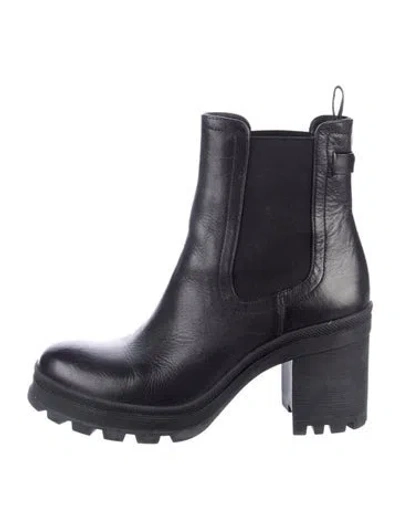 Pre-owned Veronica Beard Leather Chelsea Boots In Black