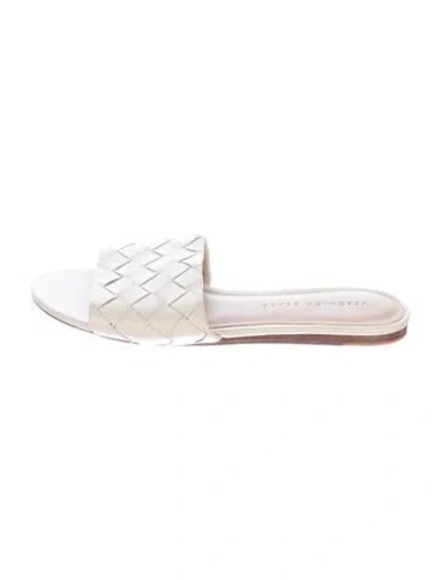 Pre-owned Veronica Beard Leather Slides In Pink
