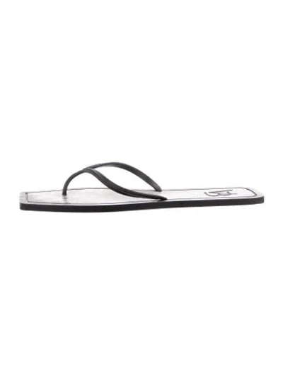 Pre-owned Veronica Beard Rubber Flip Flops In Black