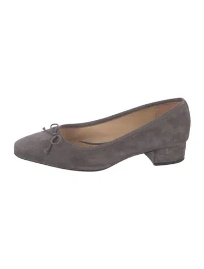 Pre-owned Veronica Beard Suede Bow Accents Pumps In Gray