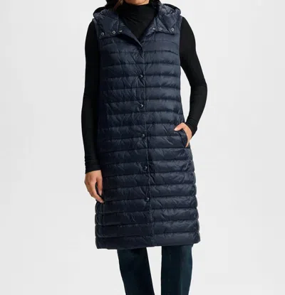 Veronica Beard Westbrook Down Puffer Vest In Navy In Blue