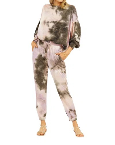 Veronica M Pocket Jogger In Primrose In Multi