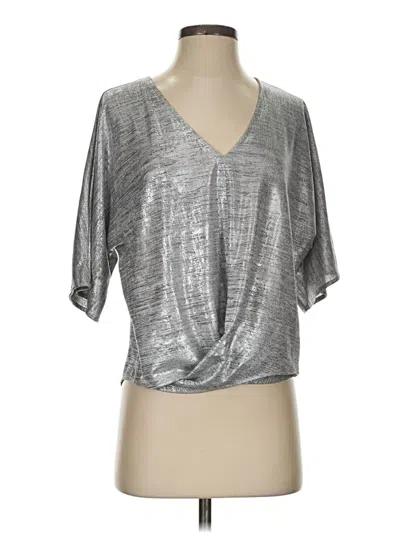 Pre-owned Veronica M Short Sleeve Top Silver Metallic Pattern Plunge Neckline Tops