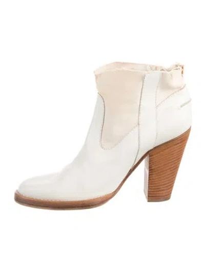 Pre-owned Veronique Branquinho Leather Boots In Neutrals/white