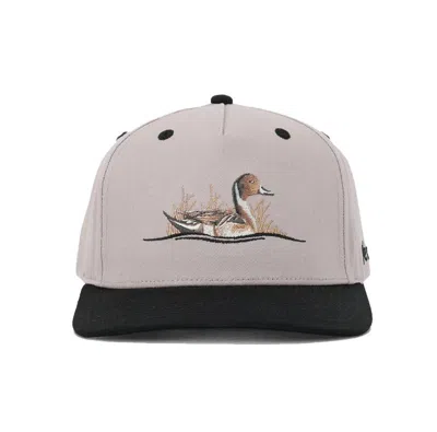 Versa The Pinny Adjustable Hat In White