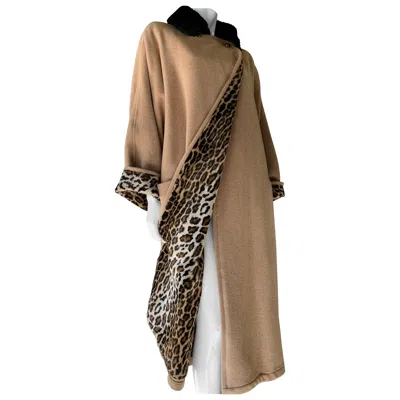 Pre-owned Versace 1980s Gianni  Camel Cashmere Overcoat W/ Faux Leopard Lining In Brown