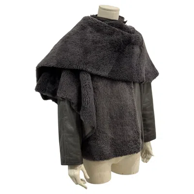 Pre-owned Versace 1980s Gianni  Shearling Leather Cape Jacket With Layered Construction Sca In Black