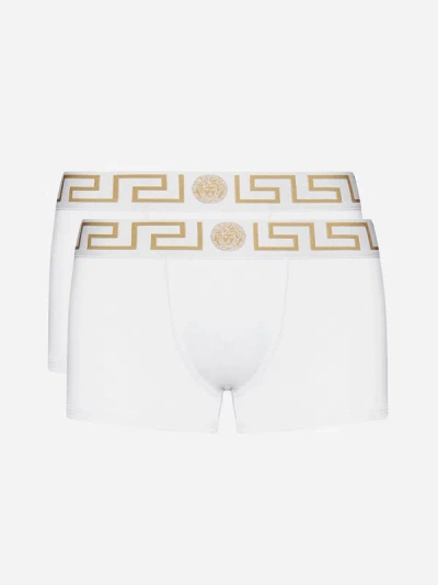 Versace White Greca Logo腰边四角裤 In White
