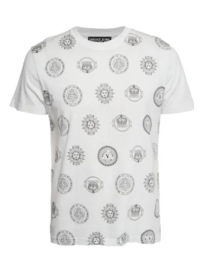 Pre-owned Versace 2023 Medallion-print T-shirt In White