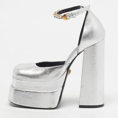 Pre-owned Versace Aevitas Size 37 Silver Leather Crystal Embellished Block Heel Platform Pumps
