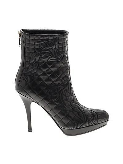 Pre-owned Versace Ankle Boots In Black