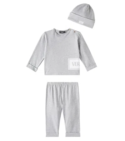 Versace Baby Jersey Top, Pants, And Beanie Set In Grau