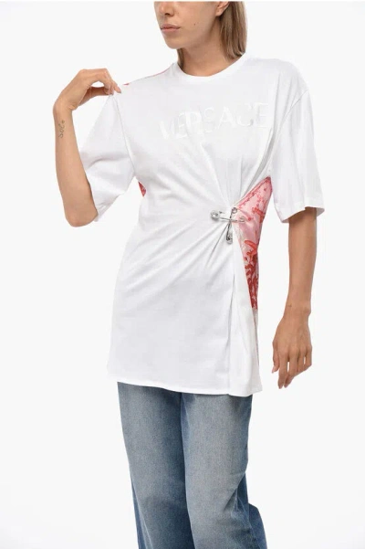 VERSACE BACK PRINTED COTTON CREW-NECK T-SHIRT WITH PIN
