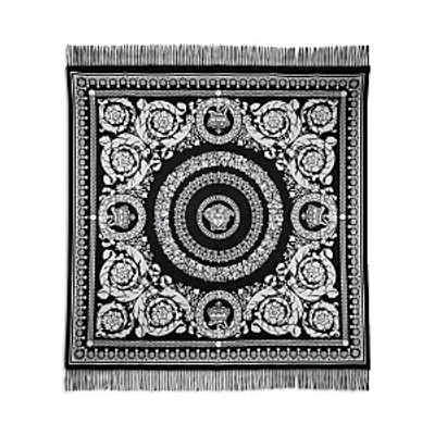 Versace Barocco Printed Fringed Knitted Throw Blanket In Black/white