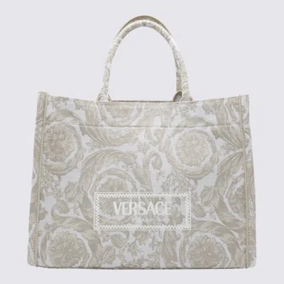 Versace Barocco Athena 大号手提包 In Beige