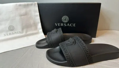 Pre-owned Versace Black Rubber Logo Pool Slides Gomma Men's Size 44 (us 11) Authentic