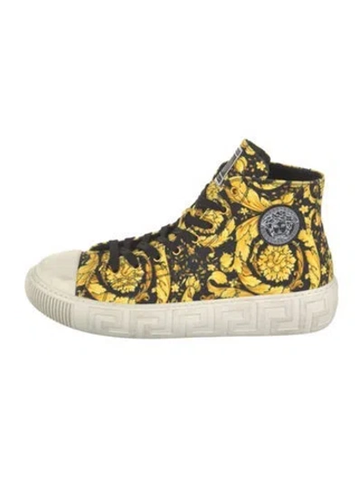 Pre-owned Versace Canvas Printed Sneakers In Yellow