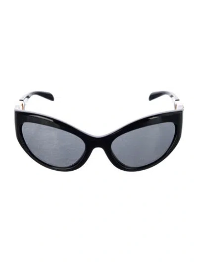 Pre-owned Versace Cat-eye Tinted Sunglasses In Black