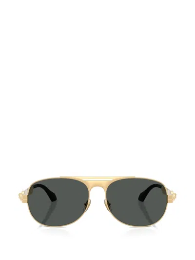 Versace Clarck Pilot Sunglasses In Green