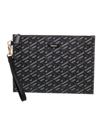 Pre-owned Versace Clutch In Black