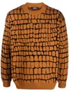 Versace Crocodile-pattern Cable-knit Jumper In Schwarz