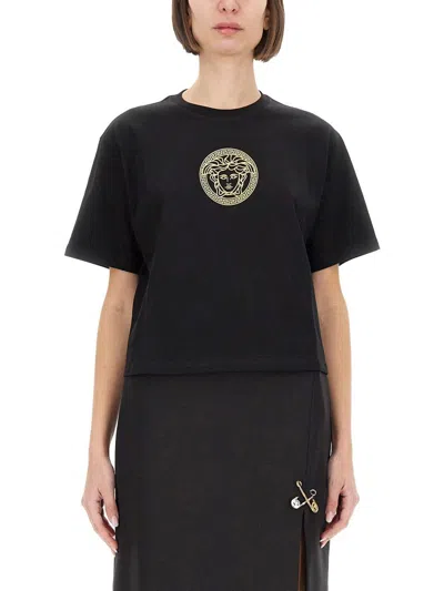 Versace Medusa-motif Crewneck Cropped T-shirt In Black