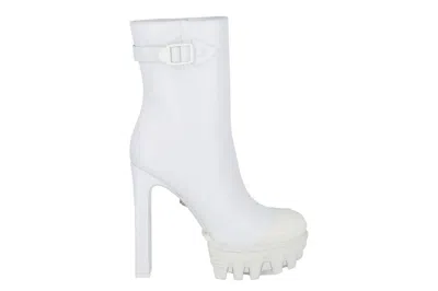 Pre-owned Versace Delphi Leather Ankle Boots White (women's)