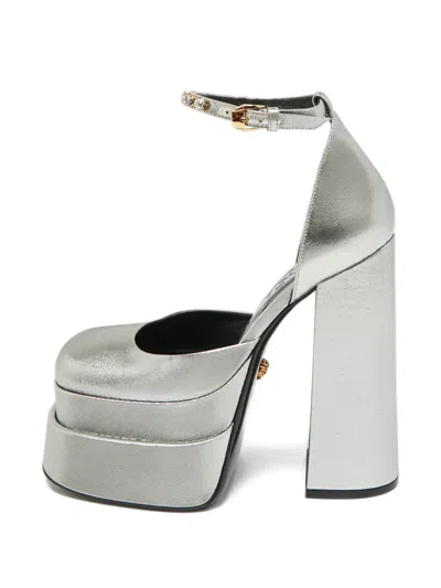 Pre-owned Versace Double Platform Pumps In Silver