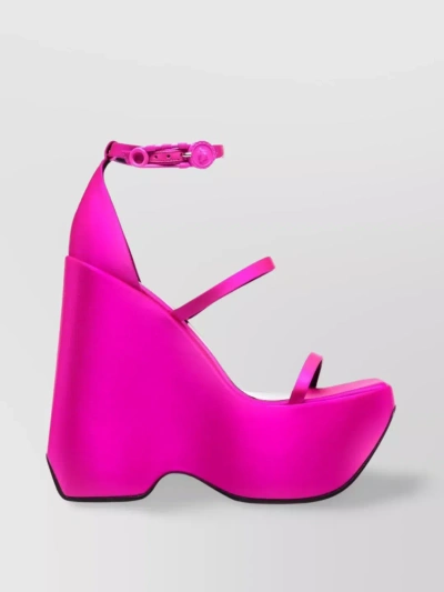 Versace Elevated Platform Sandals With Strap Detailing In Pink