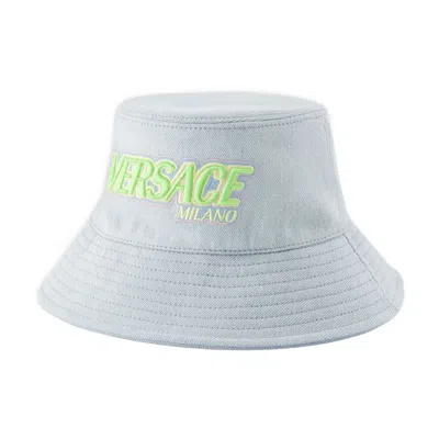 Versace Embroidered Logo Bucket Hat In Green