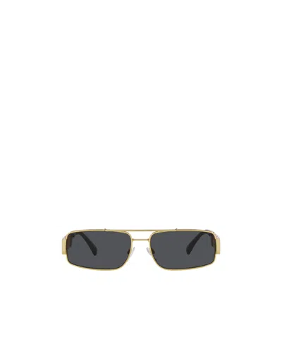 Versace Eyewear Rectangular Frame Sunglasses In Black