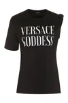 VERSACE FEMININE PRINTED COTTON T-SHIRT IN BLACK FOR SS23