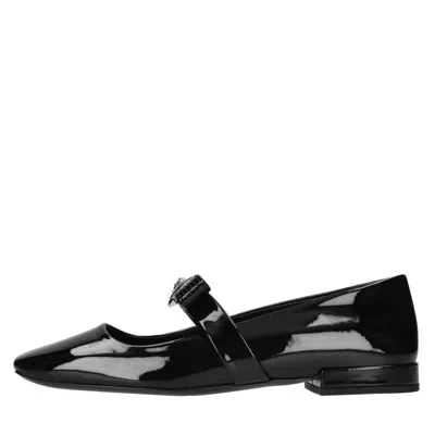 Versace Flat Shoes In Black