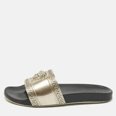 Pre-owned Versace Gold Rubber Medusa Pool Slides Size 45