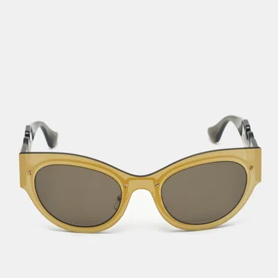 Pre-owned Versace Gold/black Mirrored Mod 2234 Cat Eye Sunglasses