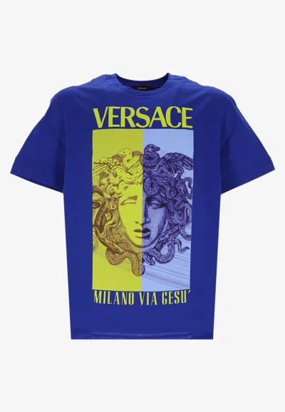 Versace Graphic Medusa Print T-shirt In Blue