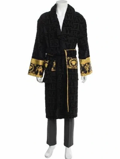 Pre-owned Versace Graphic Print Robe In Black