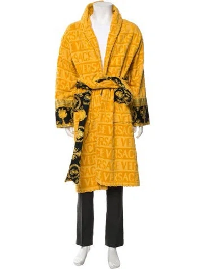 Pre-owned Versace Graphic Print Robe In Yellow