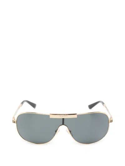 Versace Greca Flow Mask Pilot-frame Sunglasses In Gold