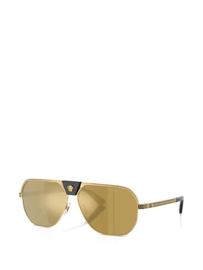 Versace Greca Flow Lunettes De Soleil Navigateur In Green