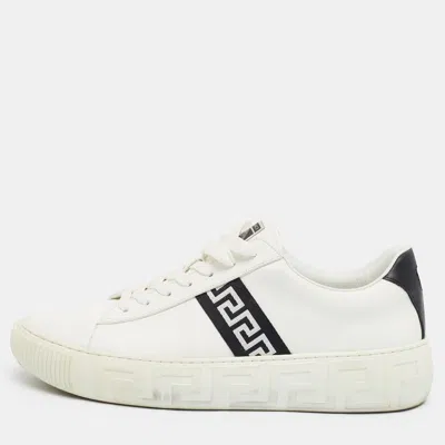 Pre-owned Versace Greca Size 45 White/black Leather Low Top Sneakers