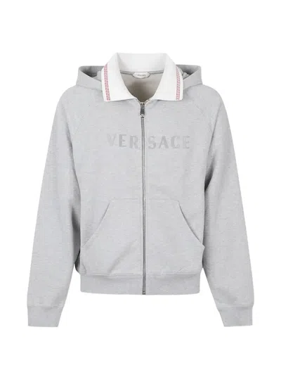 Versace Greca-detail Logo-embroidered Hoodie In Gray