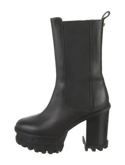Pre-owned Versace Grecca Pattern Leather Chelsea Boots In Black