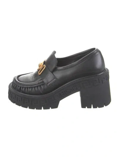 Pre-owned Versace Grecca Pattern Leather Pumps In Black